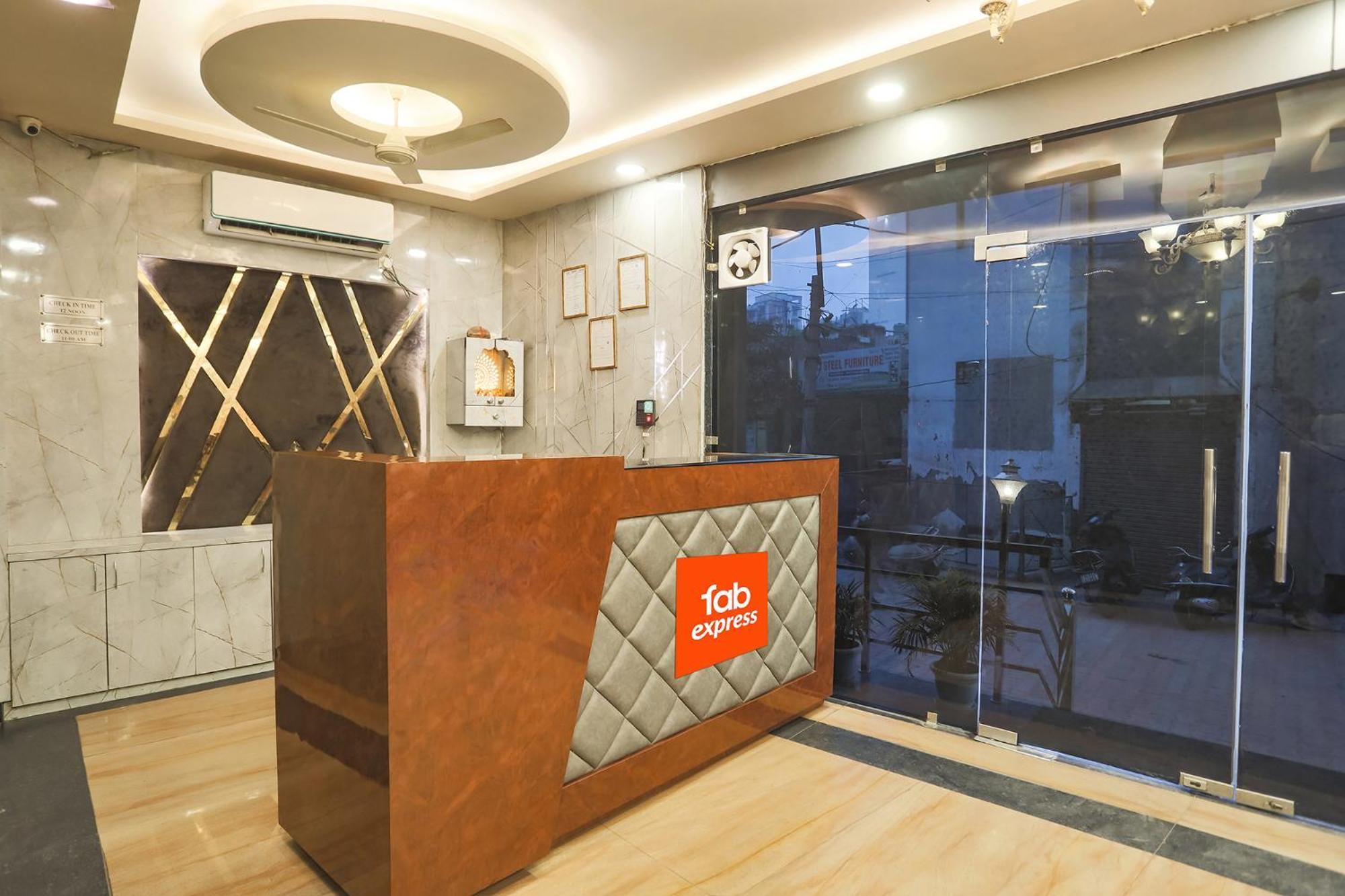 Fabhotel The Diamond Ghaziabad Exterior foto