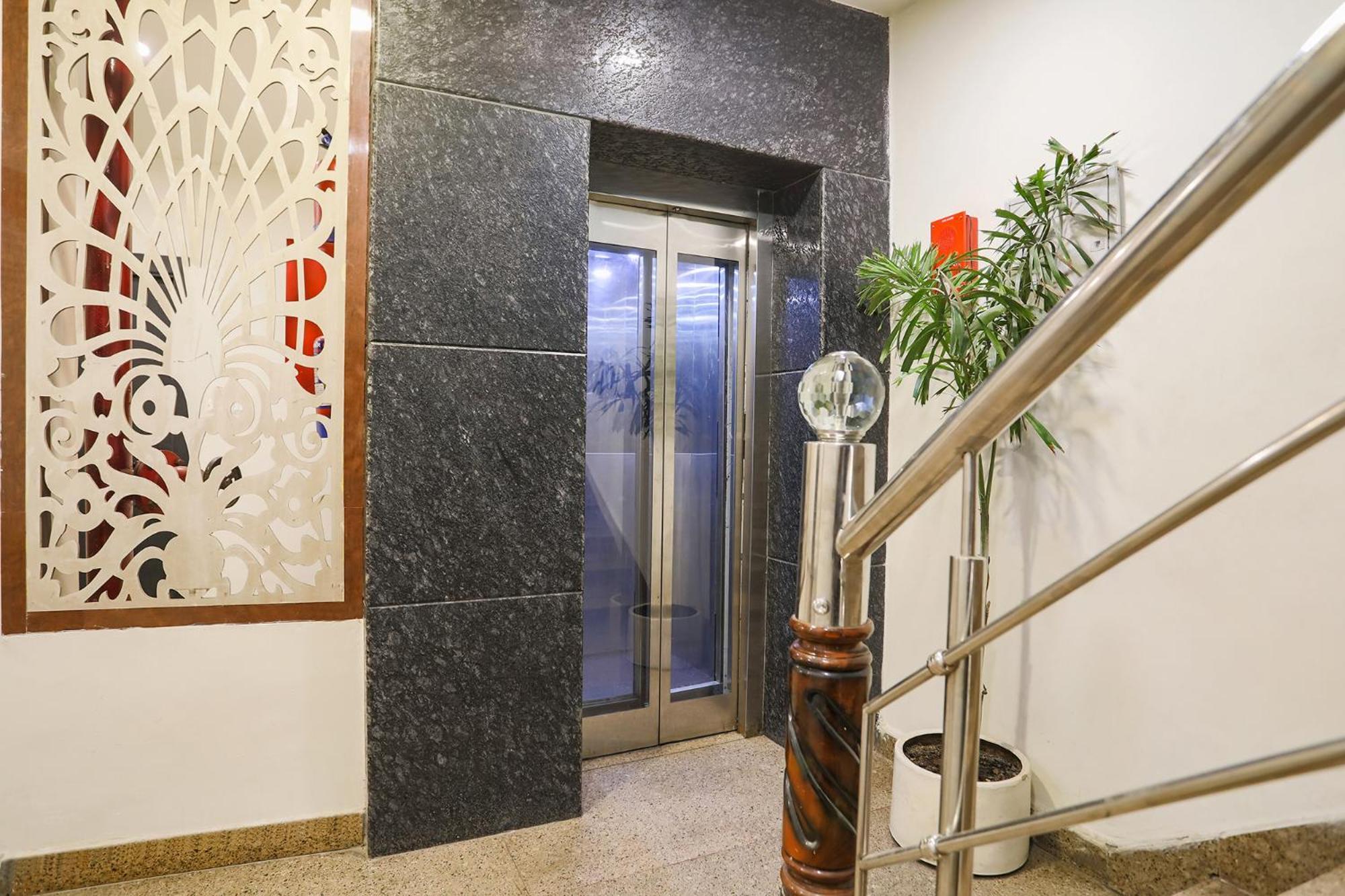 Fabhotel The Diamond Ghaziabad Exterior foto